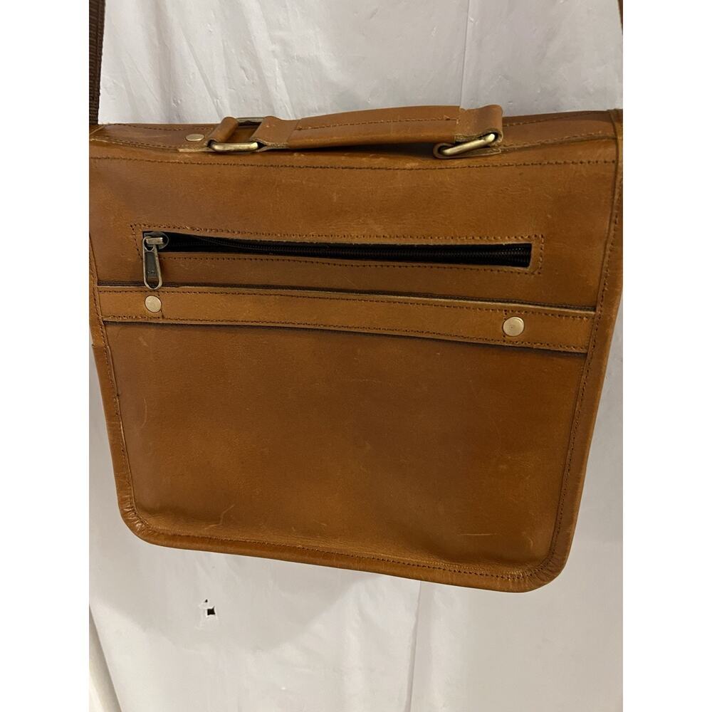 Brown Leather Messenger Bag Vintage 11x10x3 Some Wear And Buckle Is Loose As Is - Picture 12 of 16